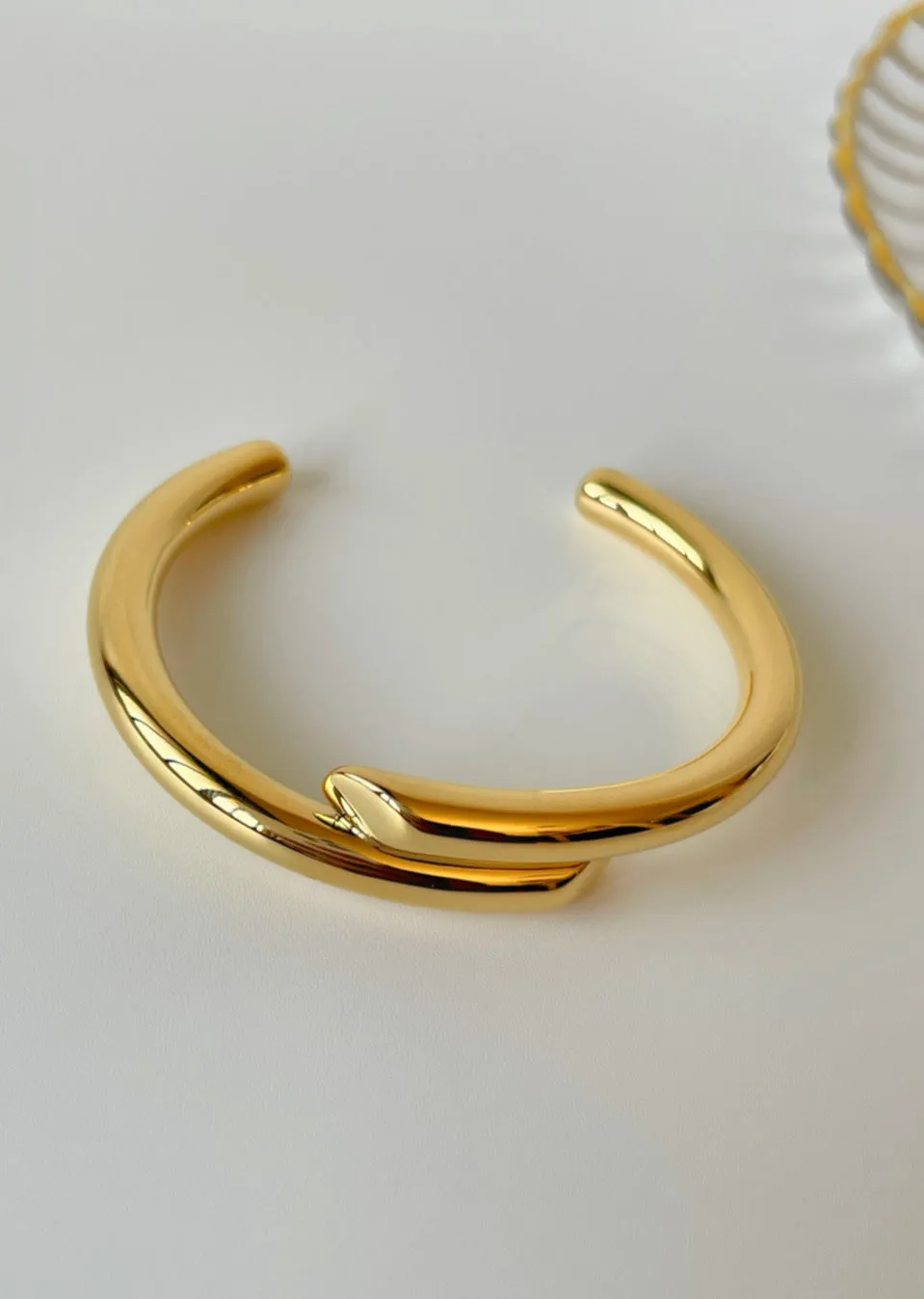 Bella Bangle