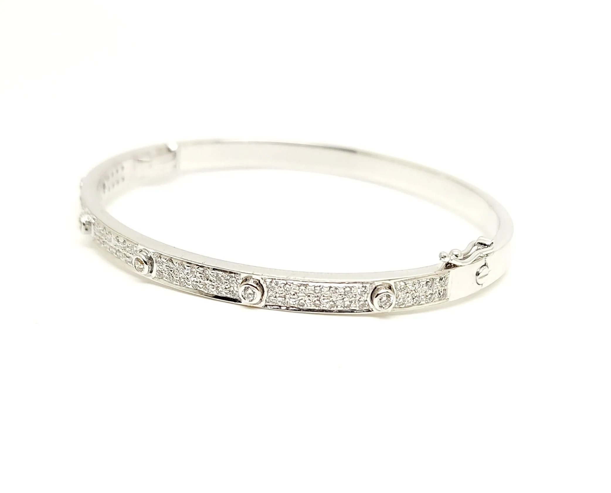 DIAMOND STATION BANGLE BRACELET IN 14K WHITE GOLD