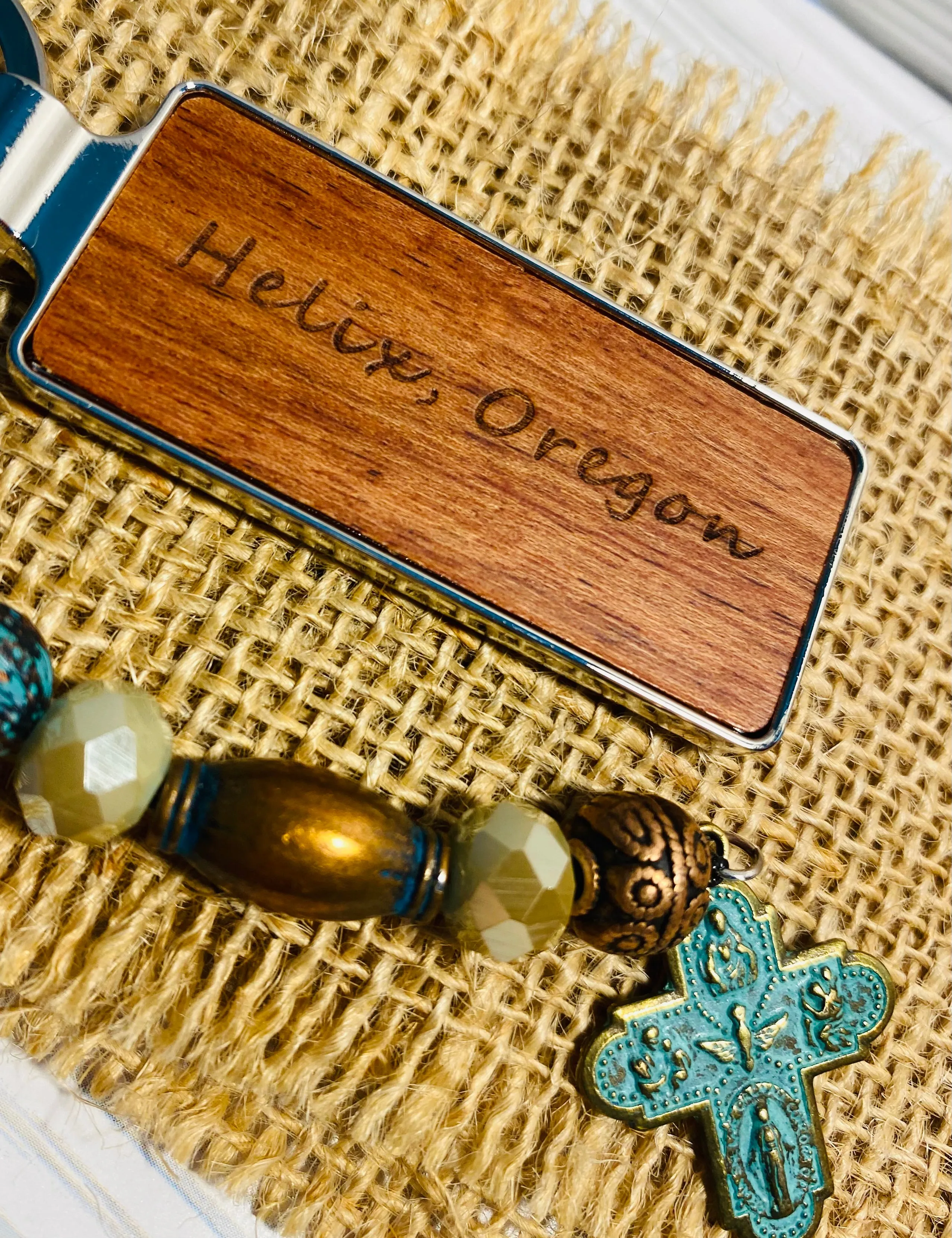 Helix, Oregon Beaded Keychain