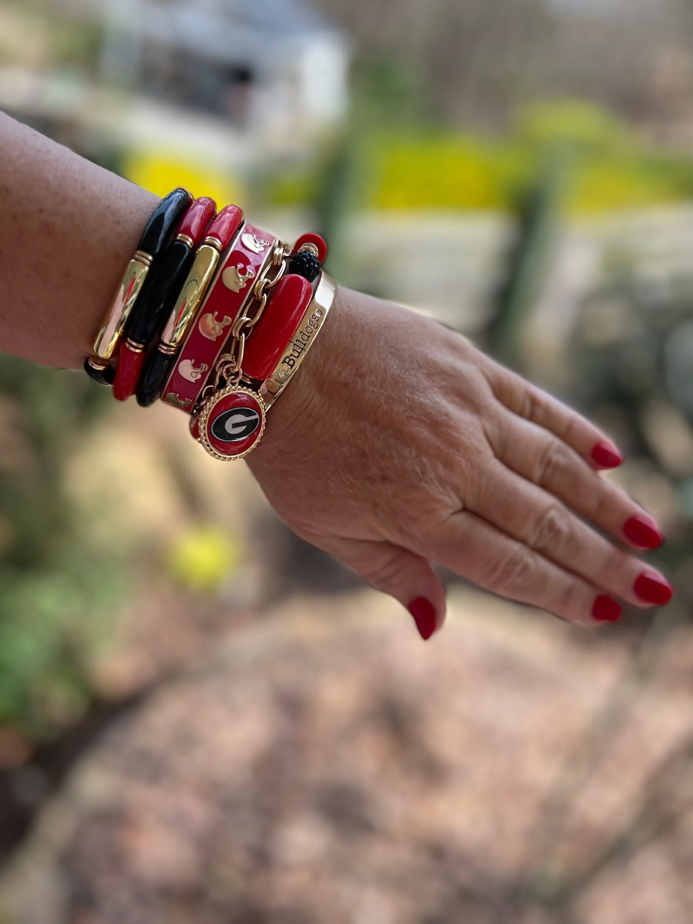 Red and black bracelet set